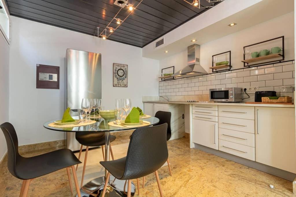 דירות סביליה Becas Alameda Duplex By Valcambre מראה חיצוני תמונה