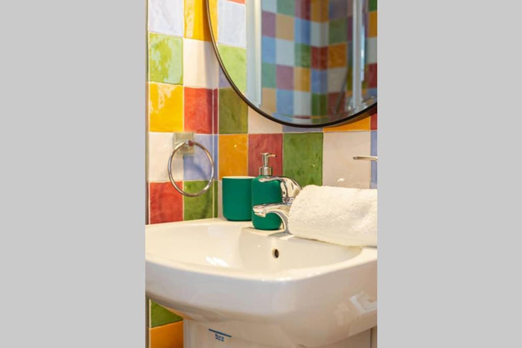 דירות סביליה Becas Alameda Duplex By Valcambre מראה חיצוני תמונה
